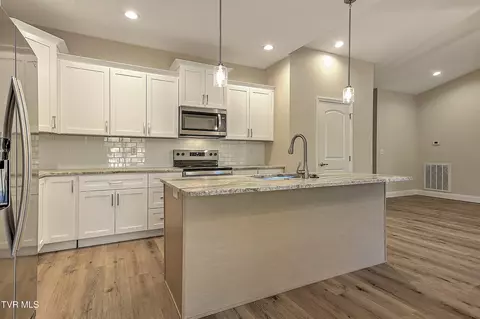 Kitchen - 234 E Ridges Drive Chuckey Tn 37641, Chuckey, TN 37641 photo 1 of 6