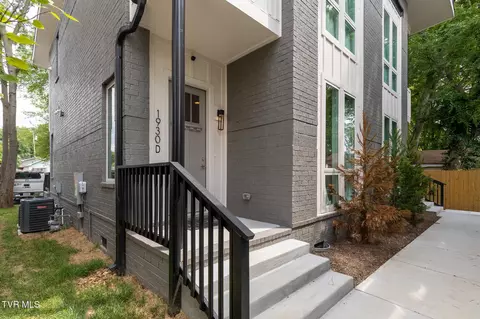 2002 Herman Street D Nashville Tn 37208, Nashville, TN 37208