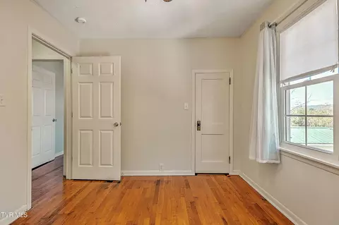 Bedroom - 2145 Highway 93 Fall Branch Tn 37656, Fall Branch, TN 37656 photo 3 of 10