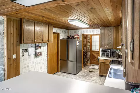 Kitchen - 835 Pike Road Greeneville Tn 37745, Greeneville, TN 37745 photo 4 of 5