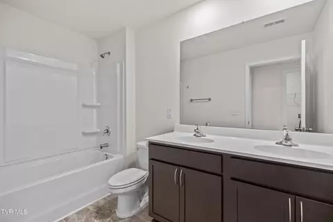 Bath - 2320 Beacon Road Talbott Tn 37877, Talbott, TN 37877 photo 1 of 1