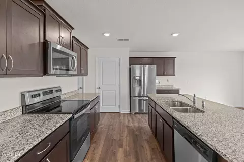Kitchen - 2320 Beacon Road Talbott Tn 37877, Talbott, TN 37877 photo 2 of 2