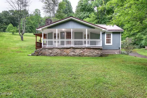 642 Dennis Cove Road Hampton Tn 37658, Hampton, TN 37658