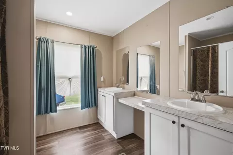 Bath - 425 Pritchard Road Limestone Tn 37681, Limestone, TN 37681 photo 1 of 3