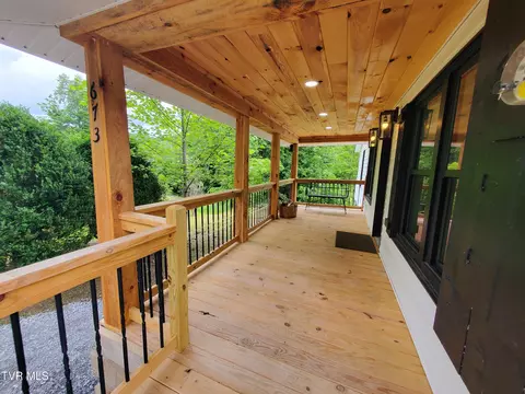 673 Hampton Creek Road Roan Mountain Tn 37687, Roan Mountain, TN 37687