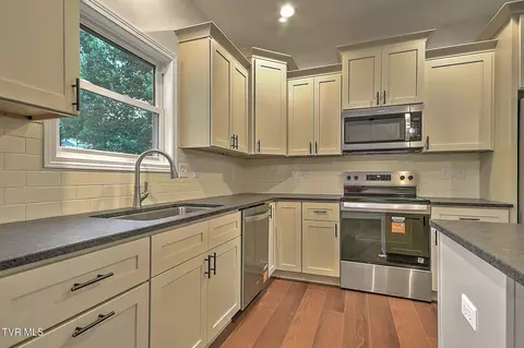 Kitchen - 118 Emerald Drive Greeneville Tn 37745, Greeneville, TN 37745 photo 2 of 6