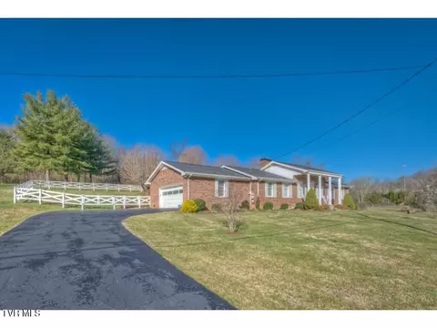 328 Lawndale Drive Bristol Va 24201, Bristol, VA 24201