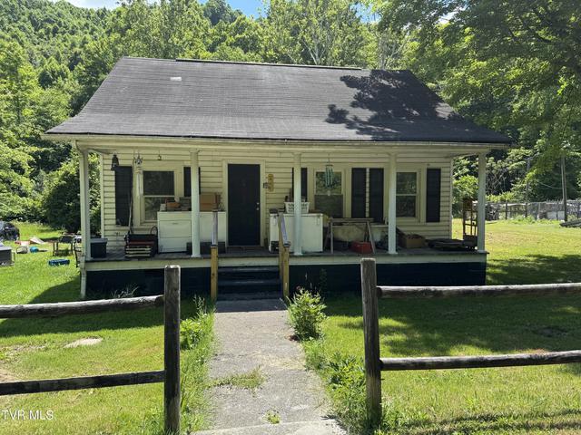 2342 Roda Road Appalachia Va 24216, Appalachia, VA 24216