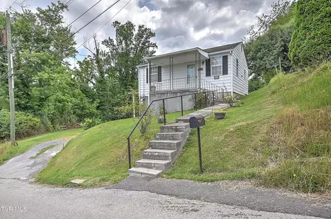 220 Elizabeth Street Bristol Tn 37620, Bristol, TN 37620