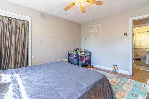 Bedroom - 800 Prospect Avenue Bristol Va 24201, Bristol, VA 24201 photo 4 of 11