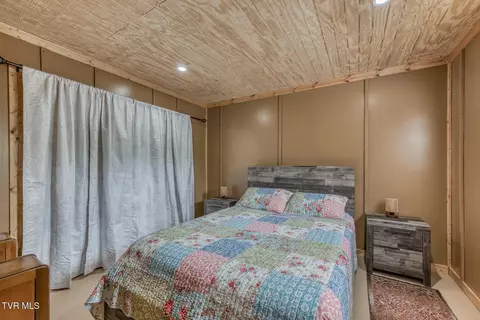 Bedroom - 130 Timber Lane Hampton Tn 37658, Hampton, TN 37658 photo 6 of 7