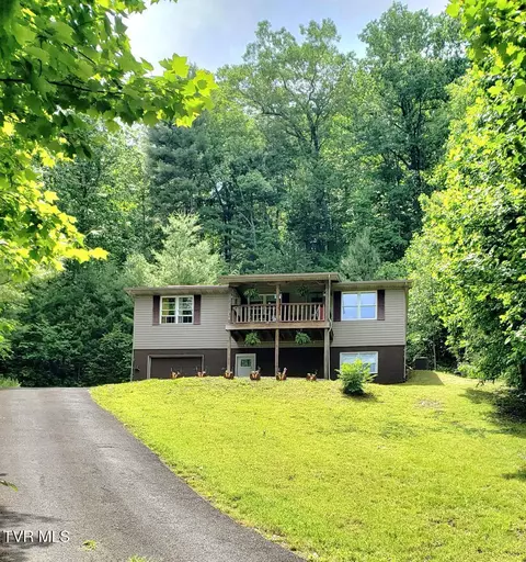 130 Timber Lane Hampton Tn 37658, Hampton, TN 37658