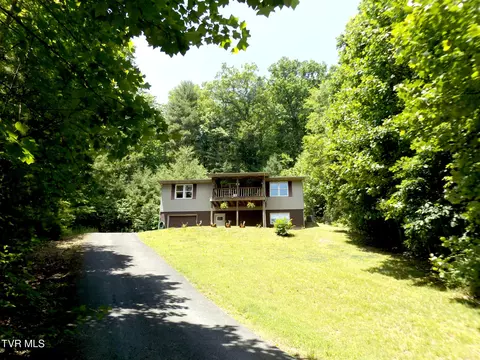 130 Timber Lane Hampton Tn 37658, Hampton, TN 37658