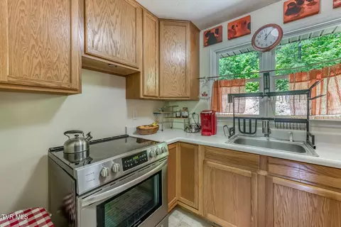 Kitchen - 130 Timber Lane Hampton Tn 37658, Hampton, TN 37658 photo 3 of 3