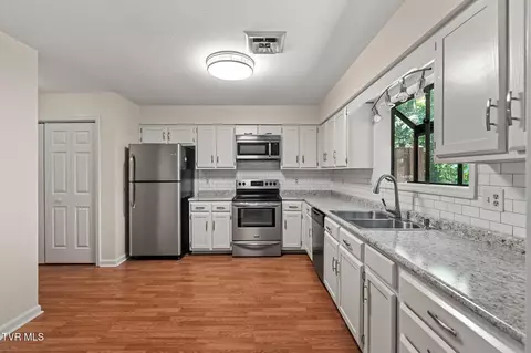 Kitchen - 1141 E Timbers 1141 Greeneville Tn 37745, Greeneville, TN 37745 photo 1 of 3
