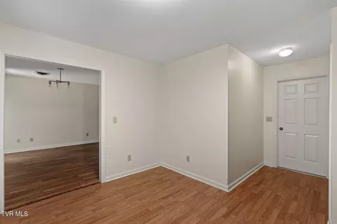 Entry Way - 1141 E Timbers 1141 Greeneville Tn 37745, Greeneville, TN 37745 photo 1 of 2