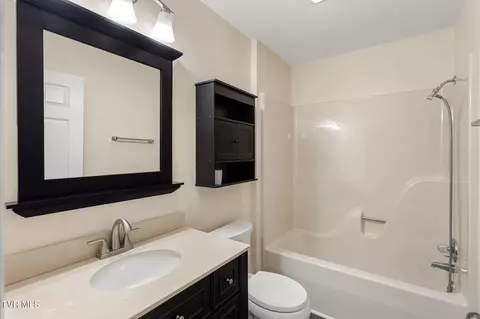 Bath - 1141 E Timbers 1141 Greeneville Tn 37745, Greeneville, TN 37745 photo 2 of 3