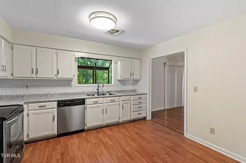 Kitchen - 1141 E Timbers 1141 Greeneville Tn 37745, Greeneville, TN 37745 photo 2 of 3