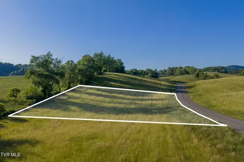 34 Vineyard Farms Parkway Butler Tn 37640, Butler, TN 37640