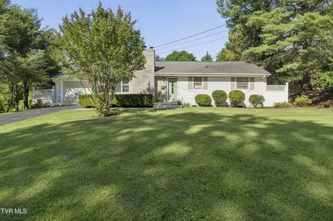 1320 Lynnwood Drive Johnson City Tn 37601, Johnson City, TN 37601