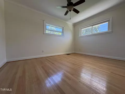 Bedroom - 507 E Sevier Heights Greeneville Tn 37745, Greeneville, TN 37745 photo 2 of 4
