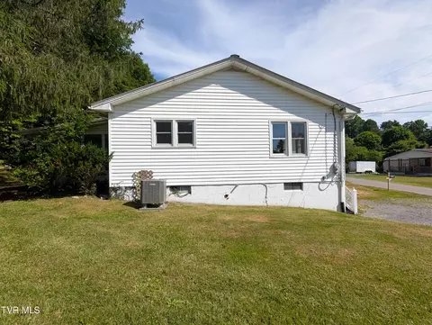 Exterior - 235 SE Glade Street Wise Va 24293, Wise, VA 24293 photo 1 of 8