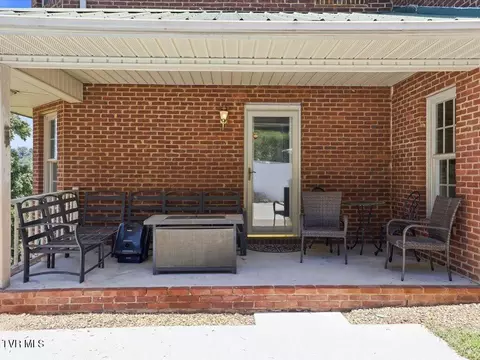 Exterior - 7531 W Pierce Drive Talbott Tn 37877, Talbott, TN 37877 photo 4 of 6