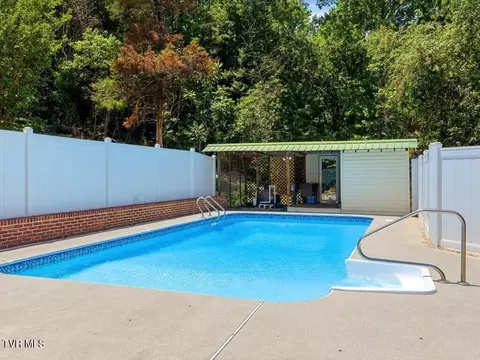 Exterior - 7531 W Pierce Drive Talbott Tn 37877, Talbott, TN 37877 photo 6 of 6