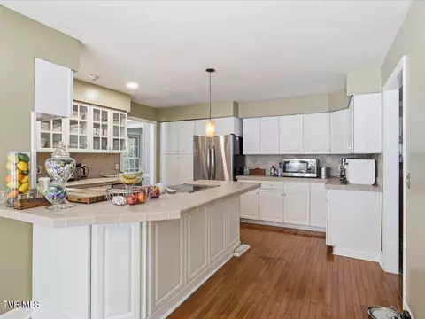 Kitchen - 7531 W Pierce Drive Talbott Tn 37877, Talbott, TN 37877 photo 2 of 4