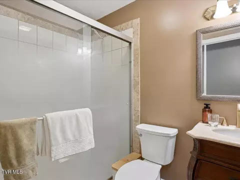 Bath - 7531 W Pierce Drive Talbott Tn 37877, Talbott, TN 37877 photo 1 of 5