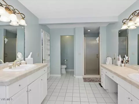 Bath - 7531 W Pierce Drive Talbott Tn 37877, Talbott, TN 37877 photo 3 of 5