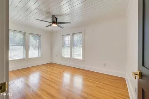 Bedroom - 206 E 9th Avenue Johnson City Tn 37601, Johnson City, TN 37601 photo 2 of 10