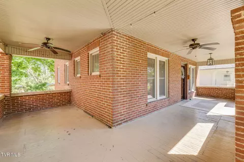Exterior - 206 E 9th Avenue Johnson City Tn 37601, Johnson City, TN 37601 photo 5 of 7