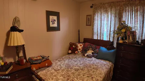 Bedroom - 651 Broyles Avenue Erwin Tn 37650, Erwin, TN 37650 photo 2 of 7