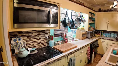 Kitchen - 651 Broyles Avenue Erwin Tn 37650, Erwin, TN 37650 photo 2 of 8