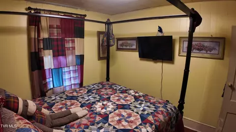Bedroom - 651 Broyles Avenue Erwin Tn 37650, Erwin, TN 37650 photo 6 of 7