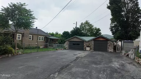 Exterior - 651 Broyles Avenue Erwin Tn 37650, Erwin, TN 37650 photo 11 of 28