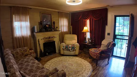 Living - 651 Broyles Avenue Erwin Tn 37650, Erwin, TN 37650 photo 1 of 1