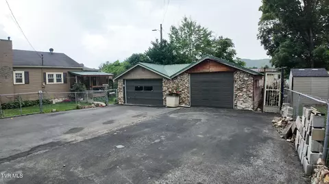 Exterior - 651 Broyles Avenue Erwin Tn 37650, Erwin, TN 37650 photo 10 of 28
