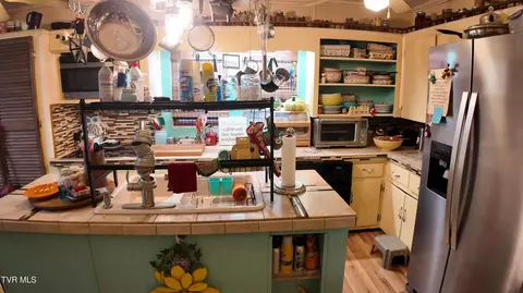 Kitchen - 651 Broyles Avenue Erwin Tn 37650, Erwin, TN 37650 photo 5 of 8