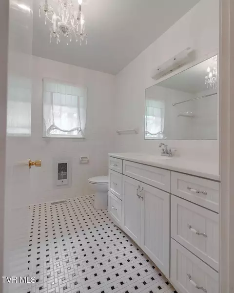 Bath - 1710 Mcclellan Drive Johnson City Tn 37604, Johnson City, TN 37604 photo 1 of 3