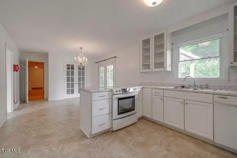 Kitchen - 1710 Mcclellan Drive Johnson City Tn 37604, Johnson City, TN 37604 photo 4 of 4