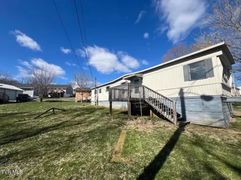 2004 Charlotte Street Kingsport Tn 37660, Kingsport, TN 37660