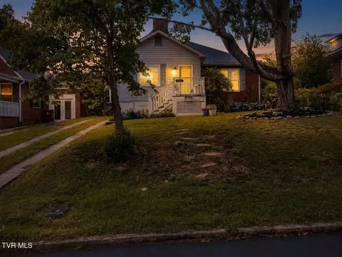 108 W 11th Avenue Johnson City Tn 37604, Johnson City, TN 37604