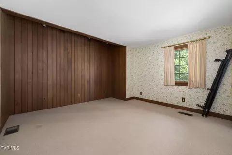 Bedroom - 35000 Barrtree Lane Glade Spring Va 24340, Glade Spring, VA 24340 photo 1 of 4