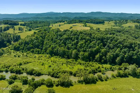 View/Area - 35000 Barrtree Lane Glade Spring Va 24340, Glade Spring, VA 24340 photo 2 of 12