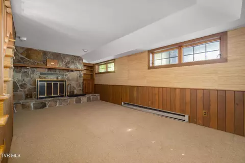 Living - 35000 Barrtree Lane Glade Spring Va 24340, Glade Spring, VA 24340 photo 5 of 5