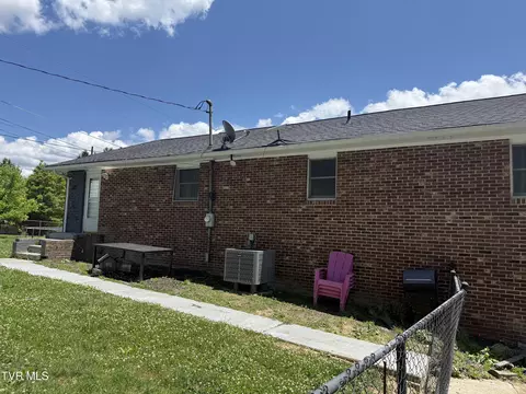 Exterior - 602 NE Liberty Lane Wise Va 24293, Wise, VA 24293 photo 7 of 8