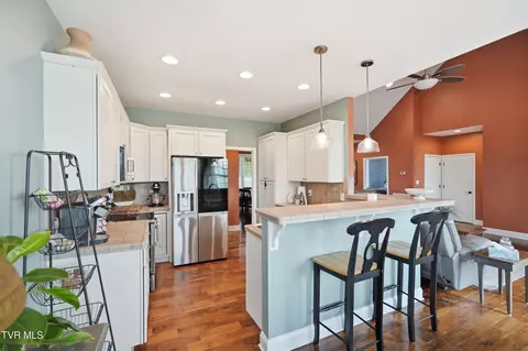 Kitchen - 24327 Eagle Site Drive Abingdon Va 24211, Abingdon, VA 24211 photo 1 of 6