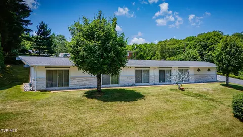 3500 Lakeshore Drive Kingsport Tn 37663, Kingsport, TN 37663